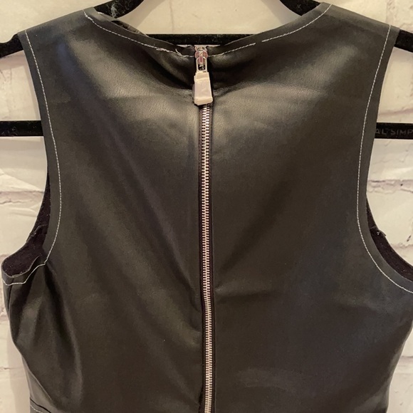 NWOT ZARA BASIC FAUX LEATHER SLEEVELESS TOP SZ SM - Picture 5 of 7